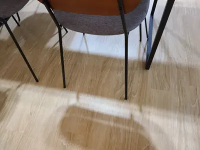 ノリアホーム　事務所床 TOLIマチュアNW