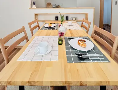 ノリアホーム　造作ダイニングテーブル