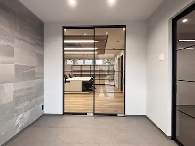 ノリアホーム 新社屋玄関