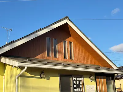 中野市の整骨院リフォーム　外壁木部の塗装工事