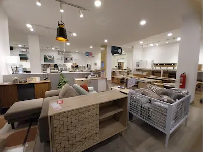 家具屋とインテリアショップの照明計画