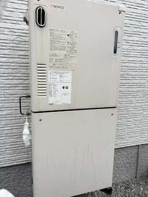 ノーリツ製の温水ルームヒーターのぼいらー